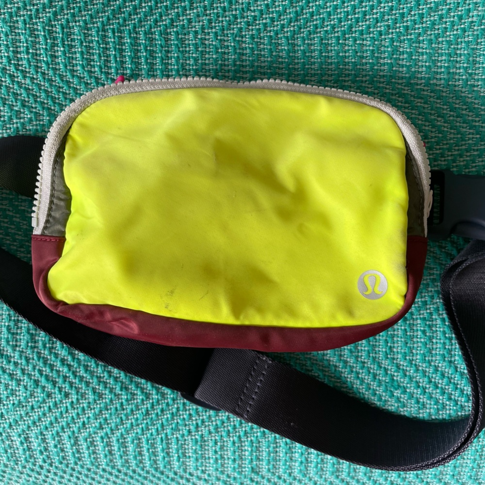 lululemon athletica neon belt Bag